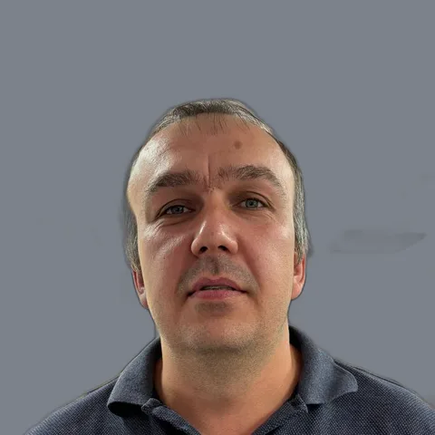 Галиуллин Айдар Растамович — Менеджер по продажам